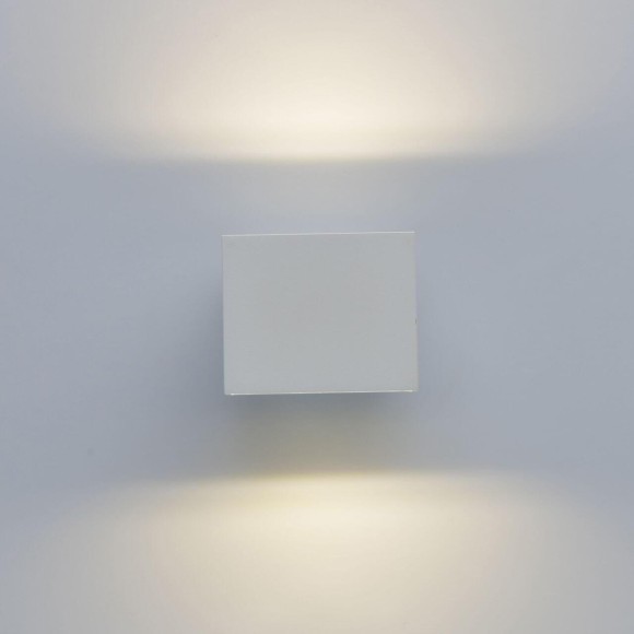 Уличный настенный светодиодный светильник De Markt Меркурий 807023001