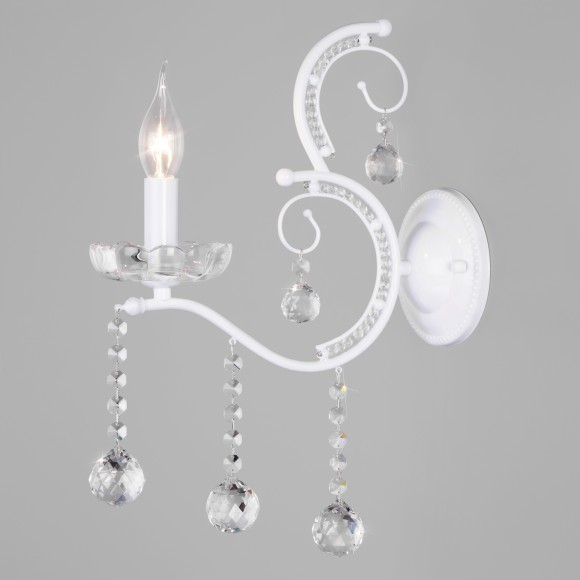 Классическое хрустальное бра 10107/1 глянцевый белый/прозрачный хрусталь Strotskis Классическое хрустальное бра 10107/1 глянцевый белый/прозрачный хрусталь Strotskis