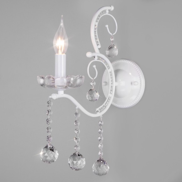 Классическое хрустальное бра 10107/1 глянцевый белый/прозрачный хрусталь Strotskis Классическое хрустальное бра 10107/1 глянцевый белый/прозрачный хрусталь Strotskis