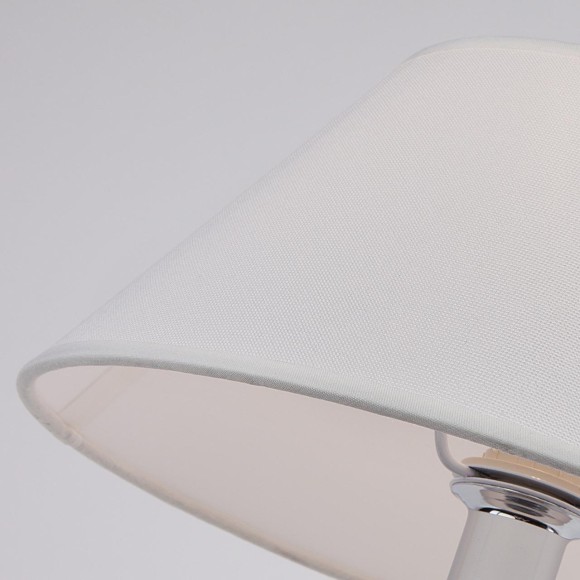 Настольная лампа Eurosvet Hotel 01010/1 хром Настольная лампа Eurosvet Hotel 01010/1 хром