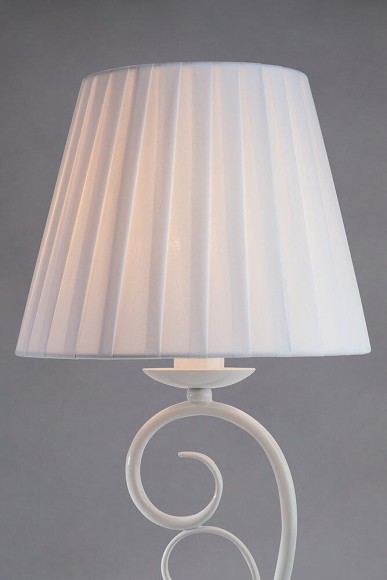 Классическая настольная лампа 01090/1