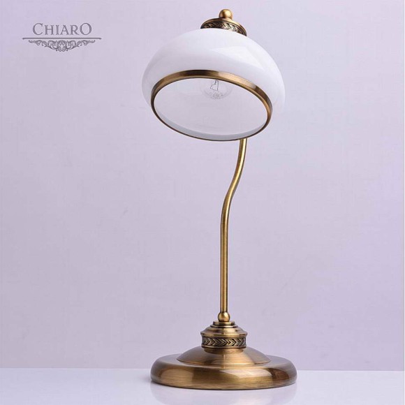 Настольная лампа Chiaro Аманда 481031301 Настольная лампа Chiaro Аманда 481031301