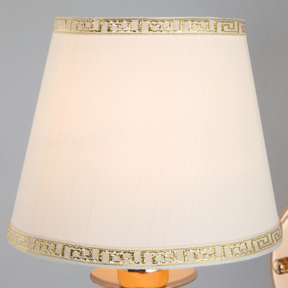 Классическое бра с абажуром 60097/1 золото Классическое бра с абажуром 60097/1 золото