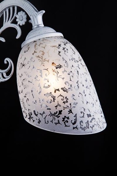 Бра в классическом стиле 70039/1 белый с серебром