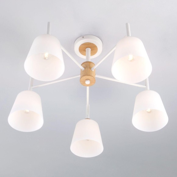 Потолочная люстра со стеклянными плафонами 70085/5 белый Потолочная люстра со стеклянными плафонами 70085/5 белый