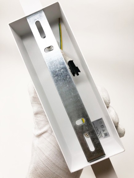 Бра архитектурное светодиодное белое 50310/1T-10W-3000K-Wh ELVAN