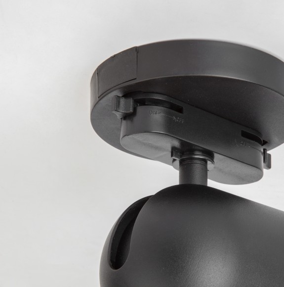 Однофазный шинопровод-адаптер черный TRAF-1-BK Elektrostandard Однофазный шинопровод-адаптер черный TRAF-1-BK Elektrostandard