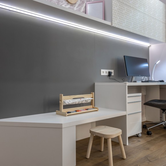 Светодиодная лента 5050/60 LED 14.4W IP65 теплый белый свет 3300К Elektrostandard Светодиодная лента 5050/60 LED 14.4W IP65 теплый белый свет 3300К Elektrostandard