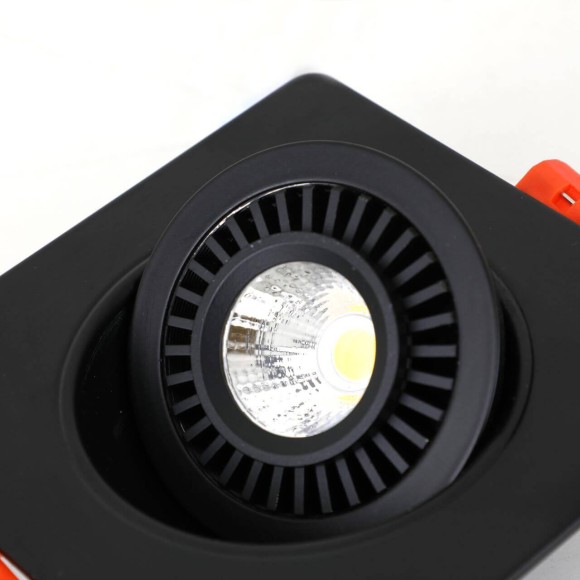 Встраиваемый светодиодный светильник Favourite Cardine 2416-1U Встраиваемый светодиодный светильник Favourite Cardine 2416-1U