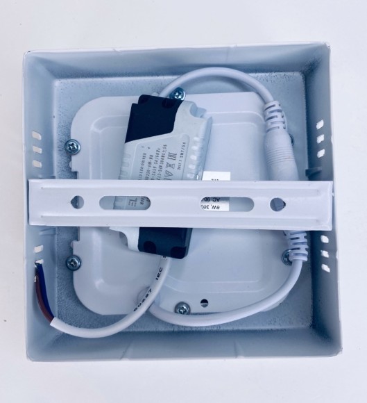 Светильник светодиодный квадратный белый 702SQ-12W-6000-Wh ELVAN Светильник светодиодный квадратный белый 702SQ-12W-6000-Wh ELVAN