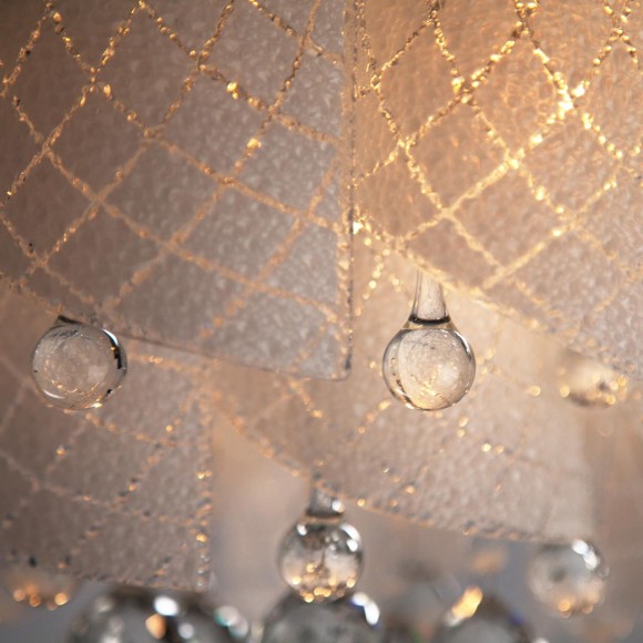 Потолочный светильник с хрусталем и пультом 80117/8 хром/белый Потолочный светильник с хрусталем и пультом 80117/8 хром/белый