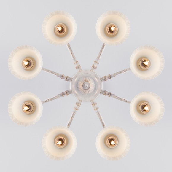 Классическая люстра со стеклянными плафонами 60107/8 белый с золотом Классическая люстра со стеклянными плафонами 60107/8 белый с золотом