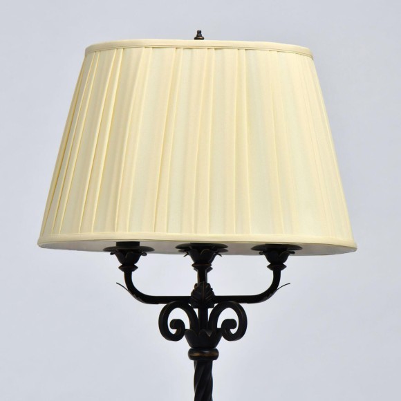 Торшер Chiaro Виктория 1 401040804 Торшер Chiaro Виктория 1 401040804